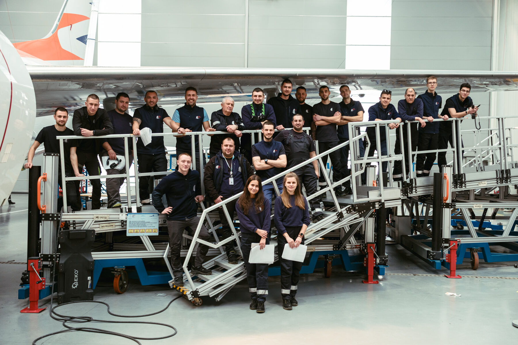 Екипът на Aero Technic BG в хангара