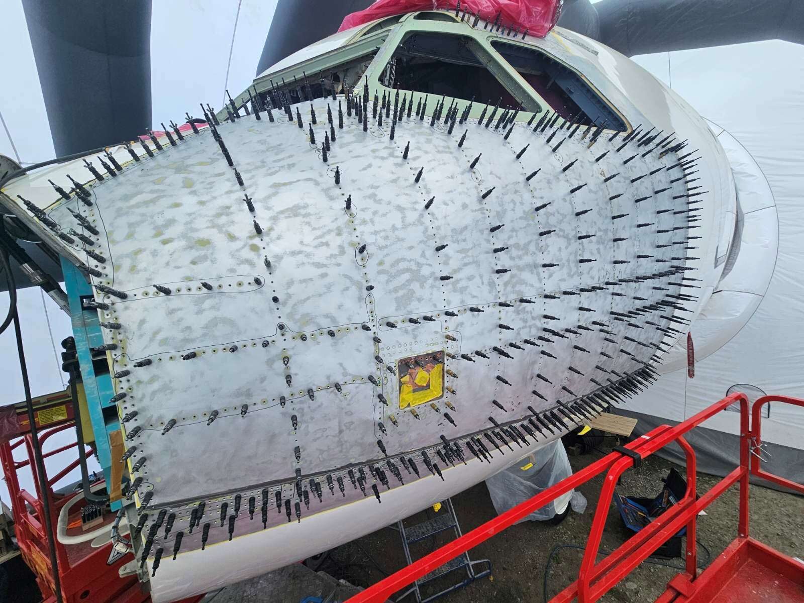 Ремонт на плъзгаща се прозоречна рамка на Airbus A319